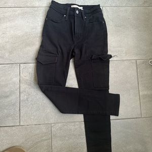 Levis Strauss Cargo Jeans size 24